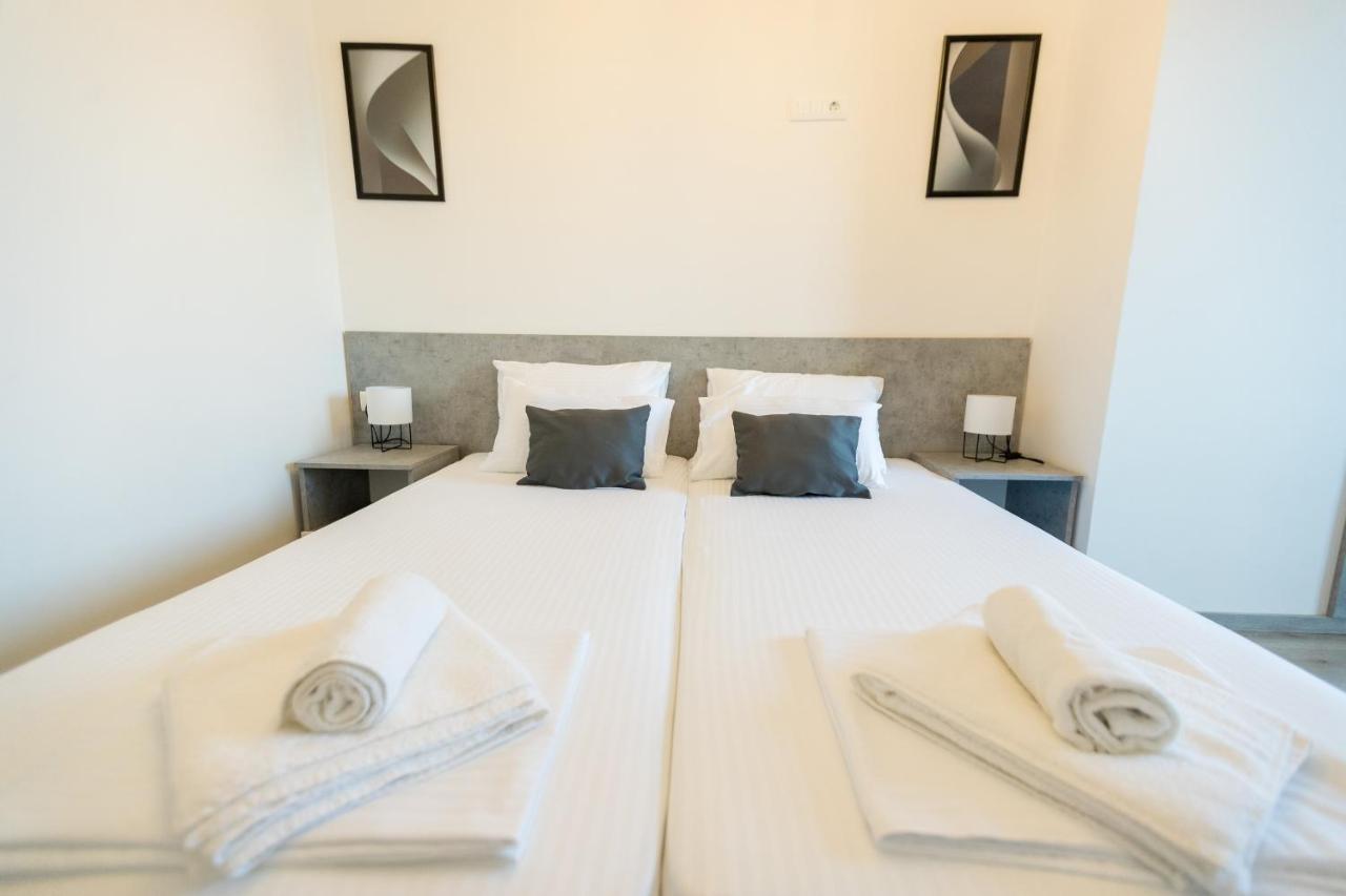 Blue Eye Ohrid Apartment エクステリア 写真